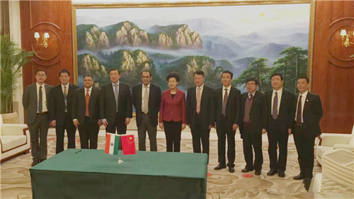 何建国会见印度国家信息技术学院（NIIT公司）全球总裁帕特瓦尔丹一行