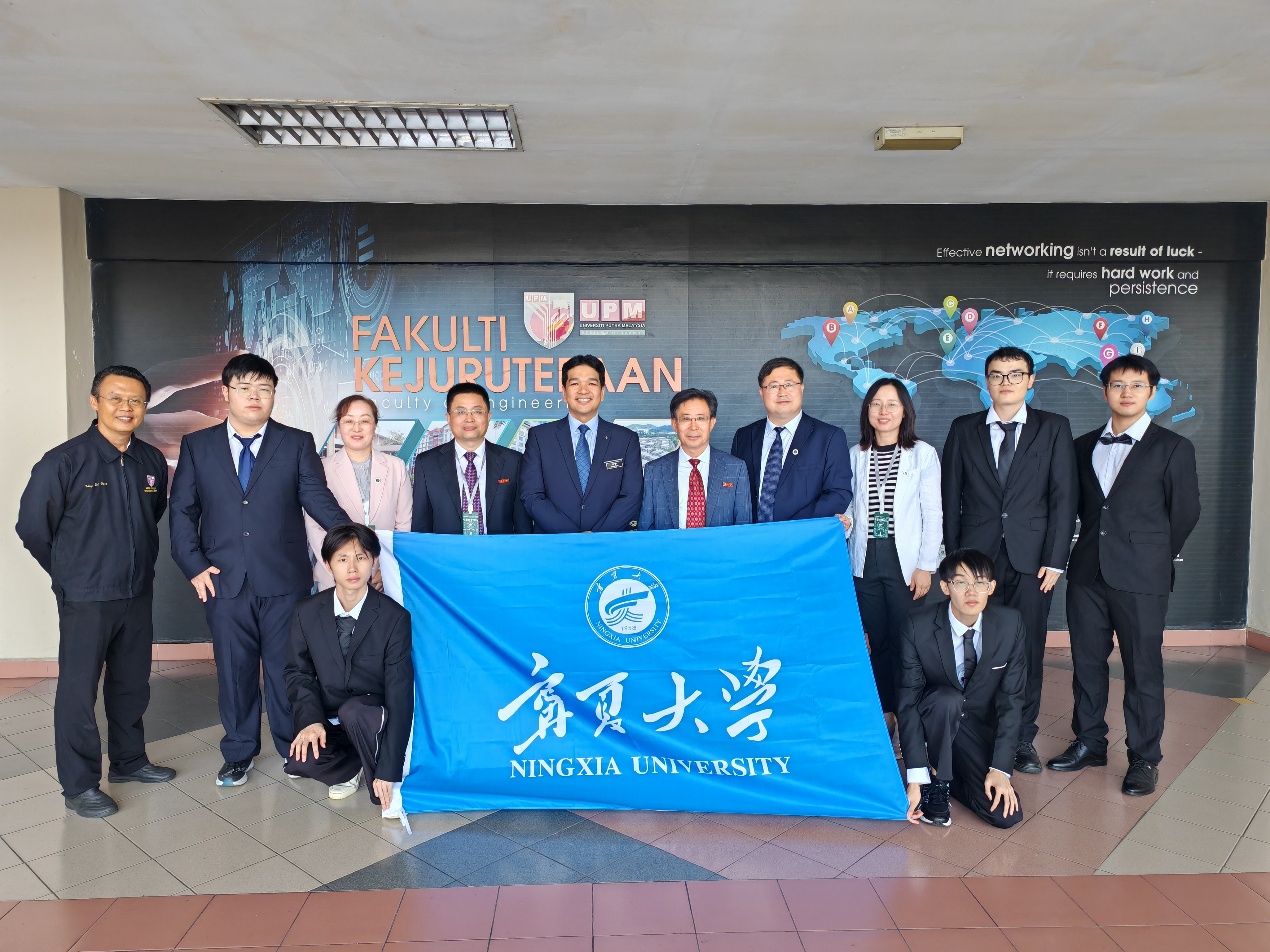 校党委书记李星率团赴马来西亚和新加坡开展教育合作交流