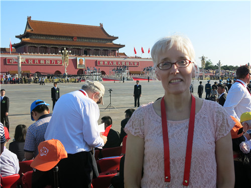                         我校外籍专家Melissa Kay Smith受邀参加阅兵观礼